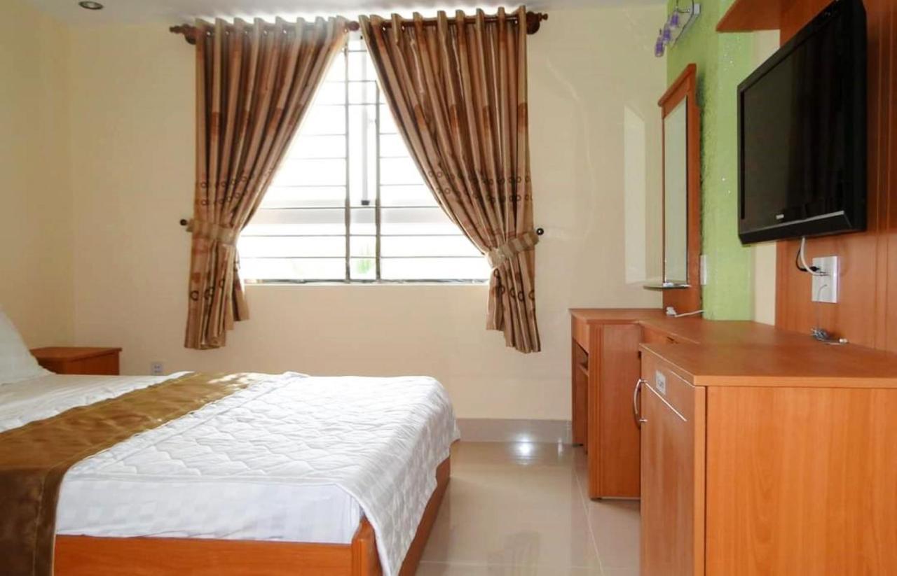 Hoang Nam Hcm Hotel *